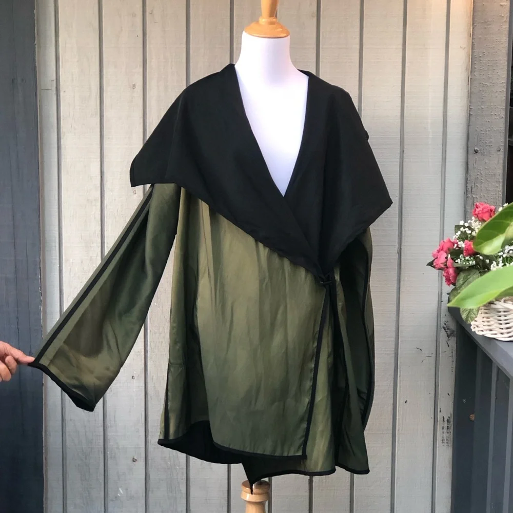 Reversible Black Olive Green Hooded Cape Poncho Windbreaker Jacket One size - Picture 2 of 13